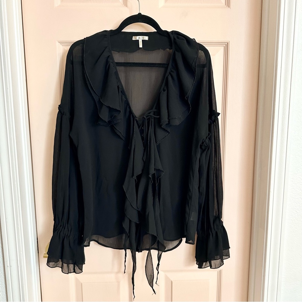 Black metro 7 button up